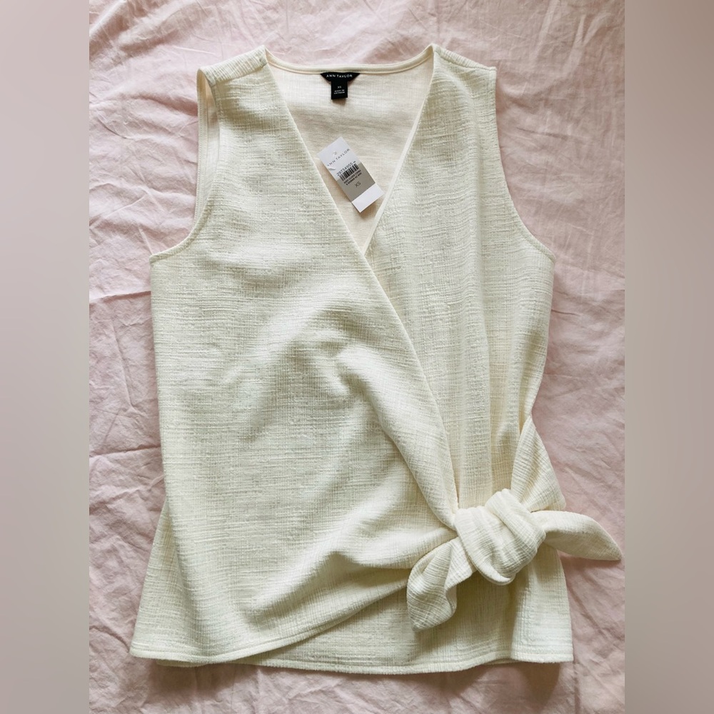 Ann Taylor Brand New Sleeveless Top